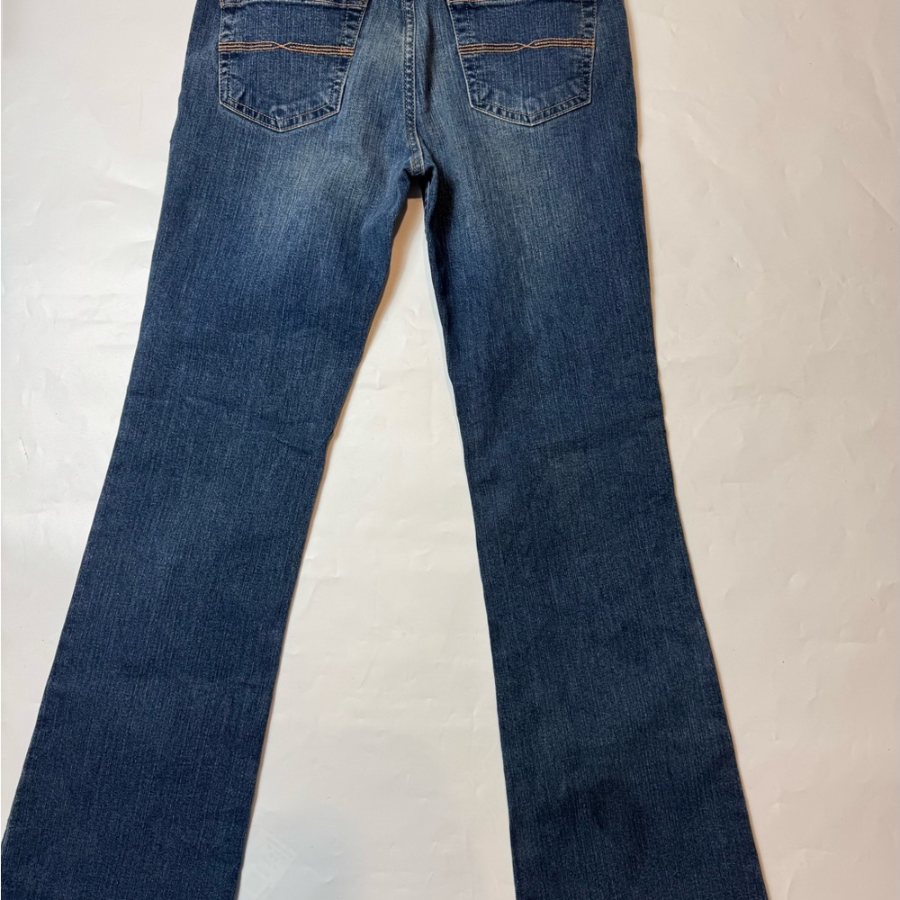 Express Jeans Low Rise Flare Chelsea Wash Denim Size 4 - Picture 4 of 7
